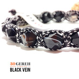 دستبند سنگی عقیق سلیمانی سیاه رگه دار درجه یک با بافت خاص دستبند سیاهرگ