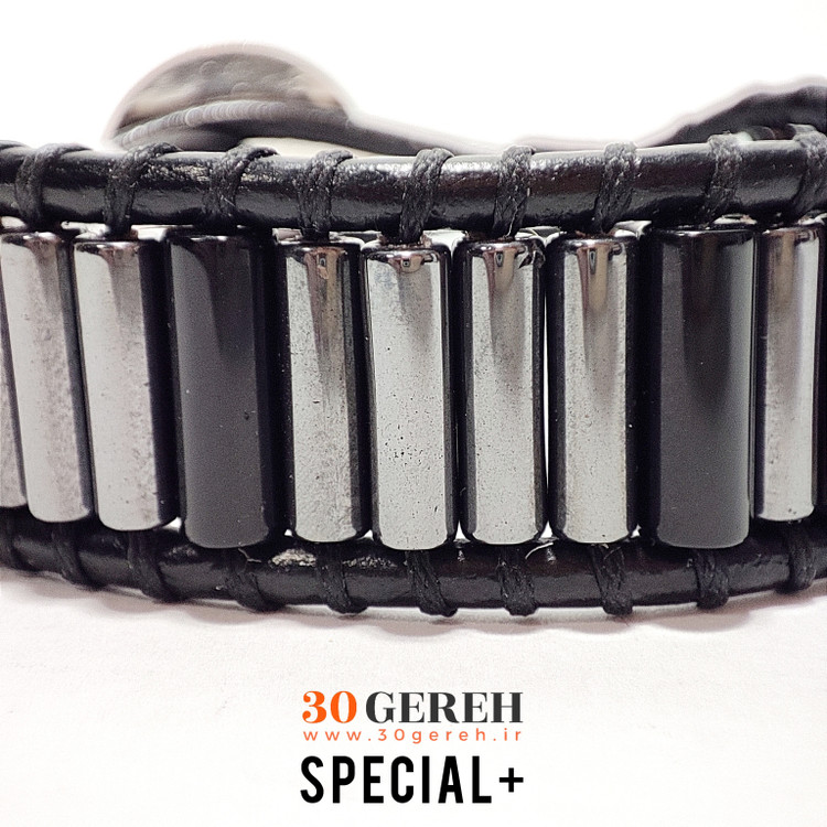 دستبند سنگی حدید و عقیق سیاه اصل معدنی تراش لوله ای با چرم طبیعی دستبند خاص پلاس