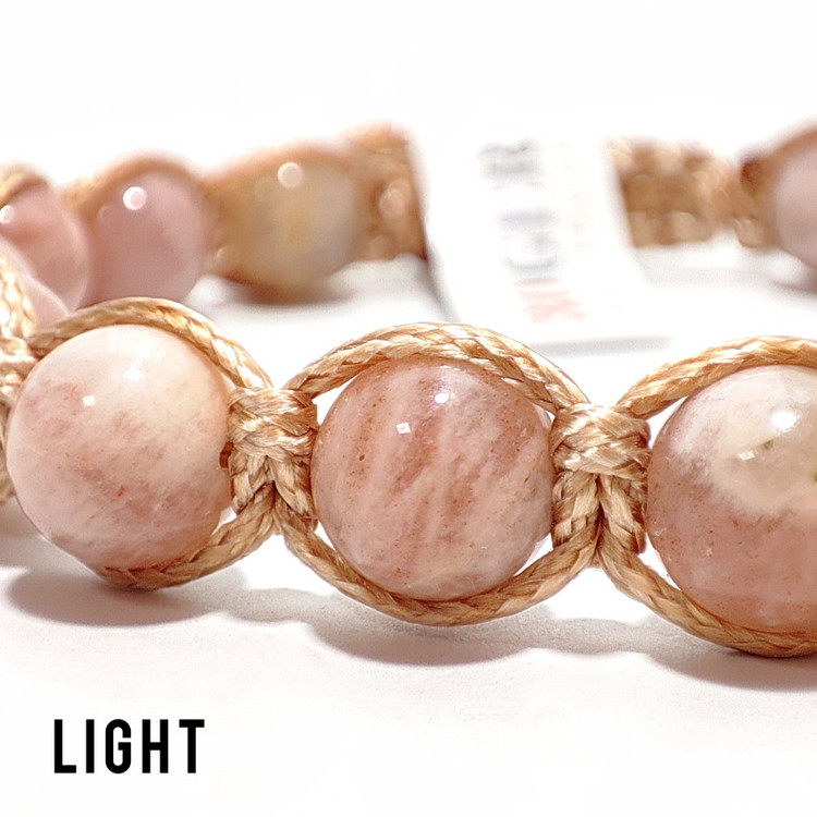 دستبند سنگی سان استون اصل معدنی دستبند سنگ نور بافت چرم